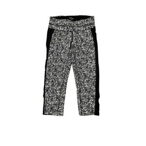 Athleta black and white floral cropped leggings Size Small